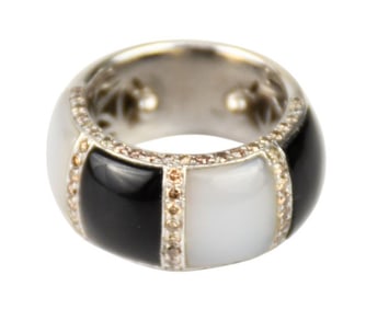 18K White Gold Onyx MOP Ring with Diamond Accents. Size 5.5 wt. 15 grams
