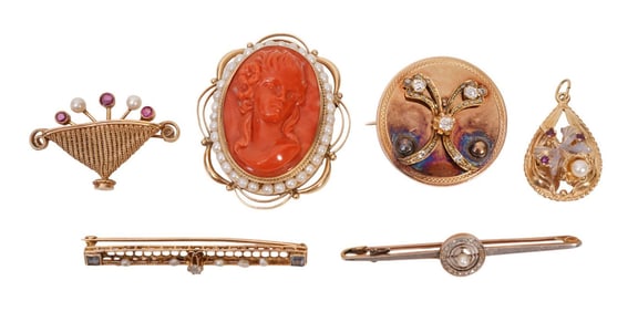 10K - 18K Yellow Gold Brooch & Pendant Lot.  10K Coral Cameo brooch / pendant  1.75" wt. 16.4 grams.