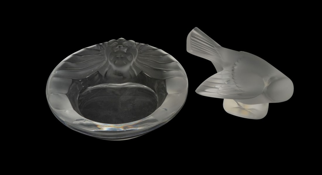 Lalique Crystal Lion Candy Dish (1 1/2"h x 5 3/4"dia) And Lalique Crystal Small Dove (3"h x 5"w): Lalique Crystal Lion Candy Dish (1 1/2"h x 5 3/4"dia) And Lalique Crystal Small Dove (3"h x 5"w)
