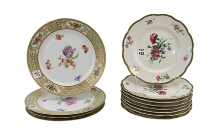 8 Theodore Haviland Limoges Porcelain Plates, Au Vase Etrusque, Floral Center with Blue/Gold Border