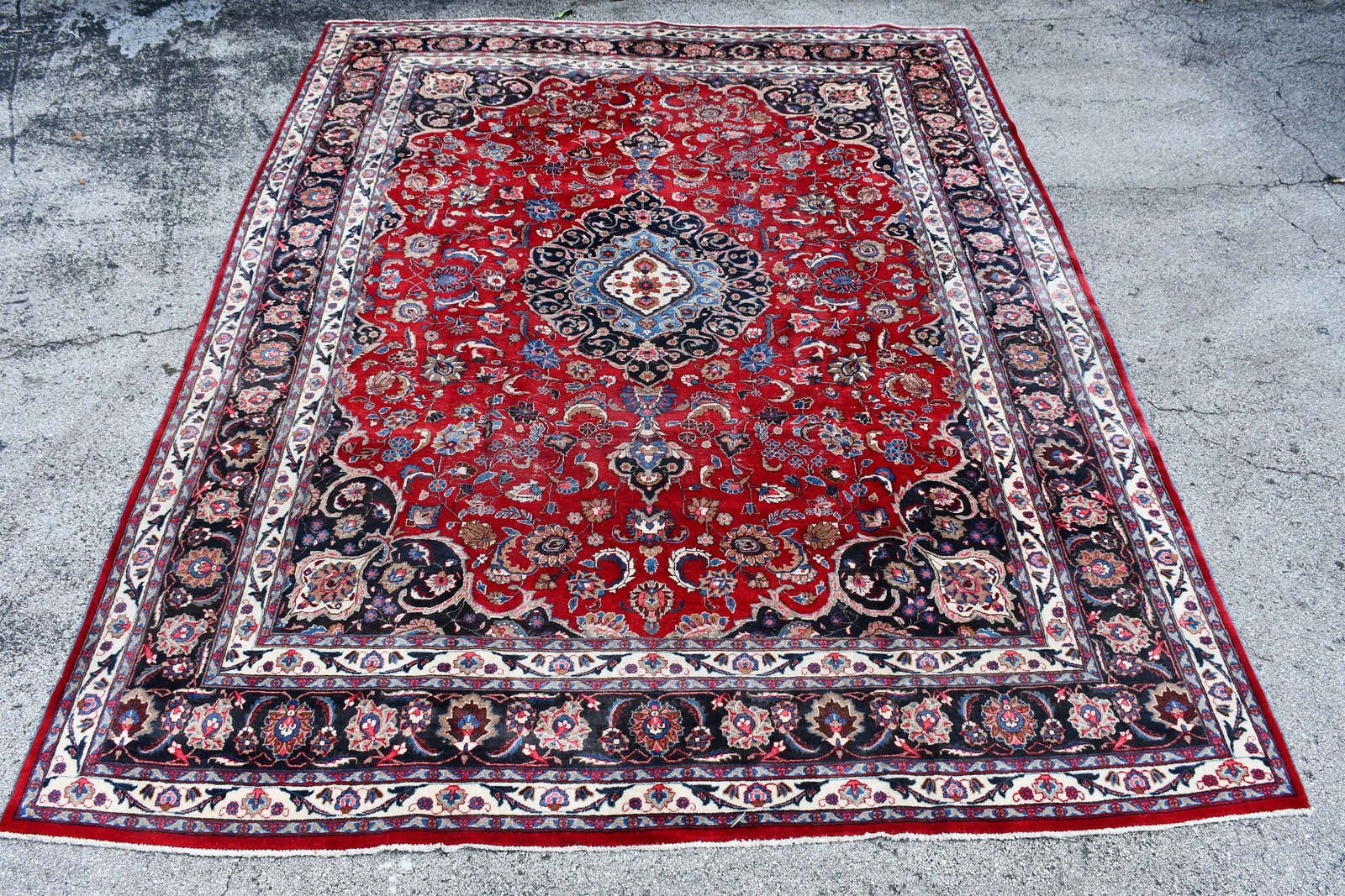 Oriental Carpet / Rug 10 x 12.3 feet: Oriental Carpet / Rug 10 x 12.3 feet