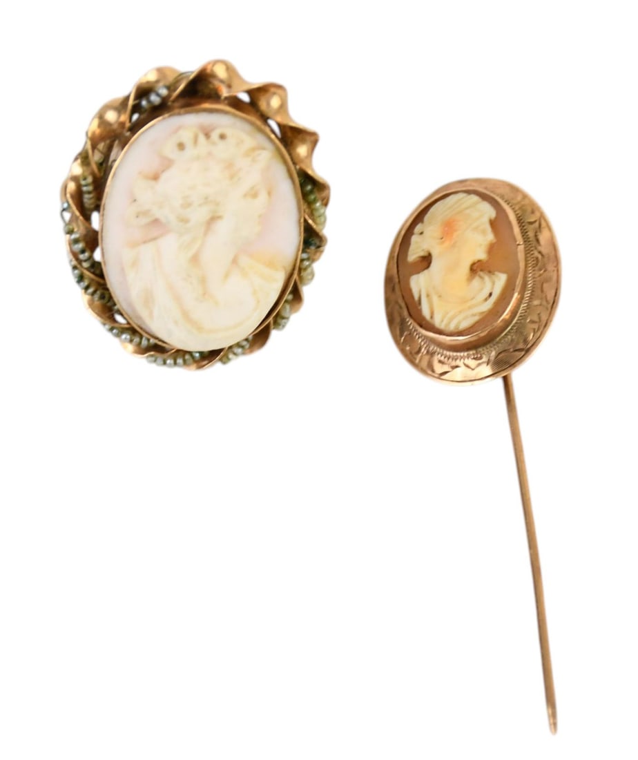 10K Yellow Gold Cameo Ring & Pin. Ring size 7.25 and Pin 1.25" wt. 10.6 grams: 10K Yellow Gold Cameo Ring & Pin. Ring size 7.25 and Pin 1.25" wt. 10.6 grams