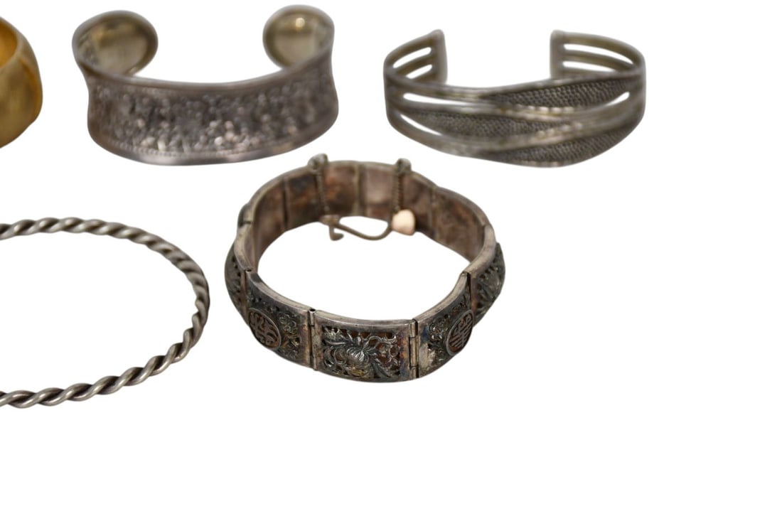 15 - Sterling Silver Bangle Cuff Bracelets. Wt 15.9 ozts, Cuff bracelets 6" - 6.5" inner - 6