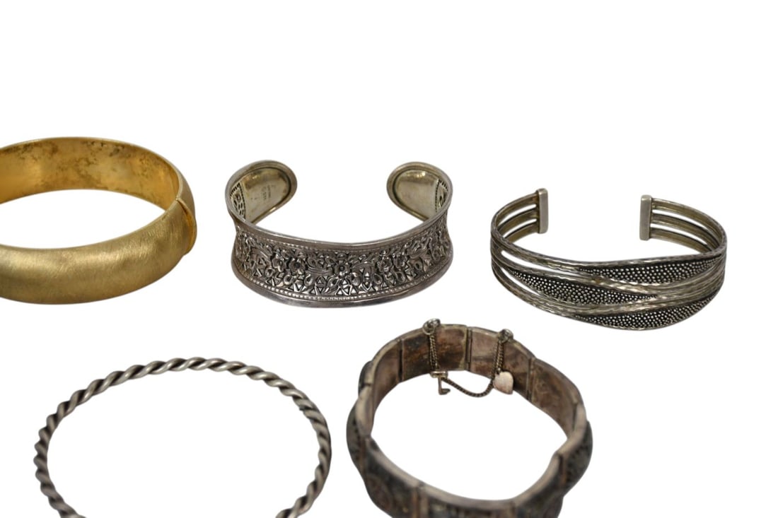 15 - Sterling Silver Bangle Cuff Bracelets. Wt 15.9 ozts, Cuff bracelets 6" - 6.5" inner - 7