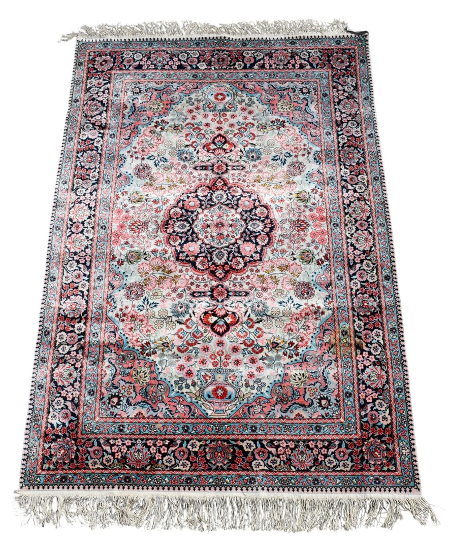 Oriental Rug/Carpet - center medallion blue red border 4.1 x 6.3 feet: Oriental Rug/Carpet - center medallion blue red border 4.1 x 6.3 feet