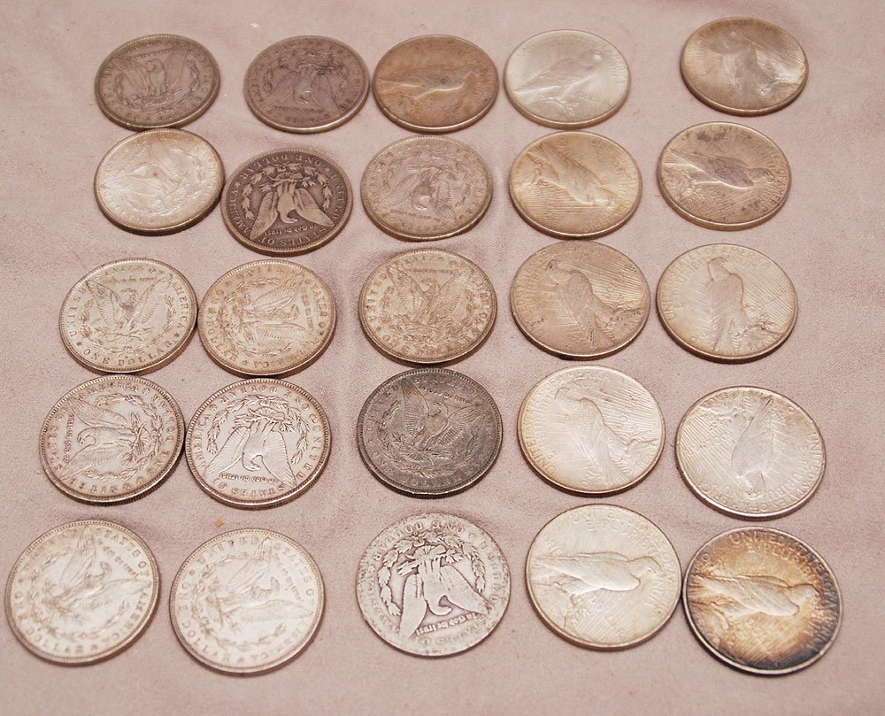 25 circulated silver dollars: 25 circulated silver dollars
