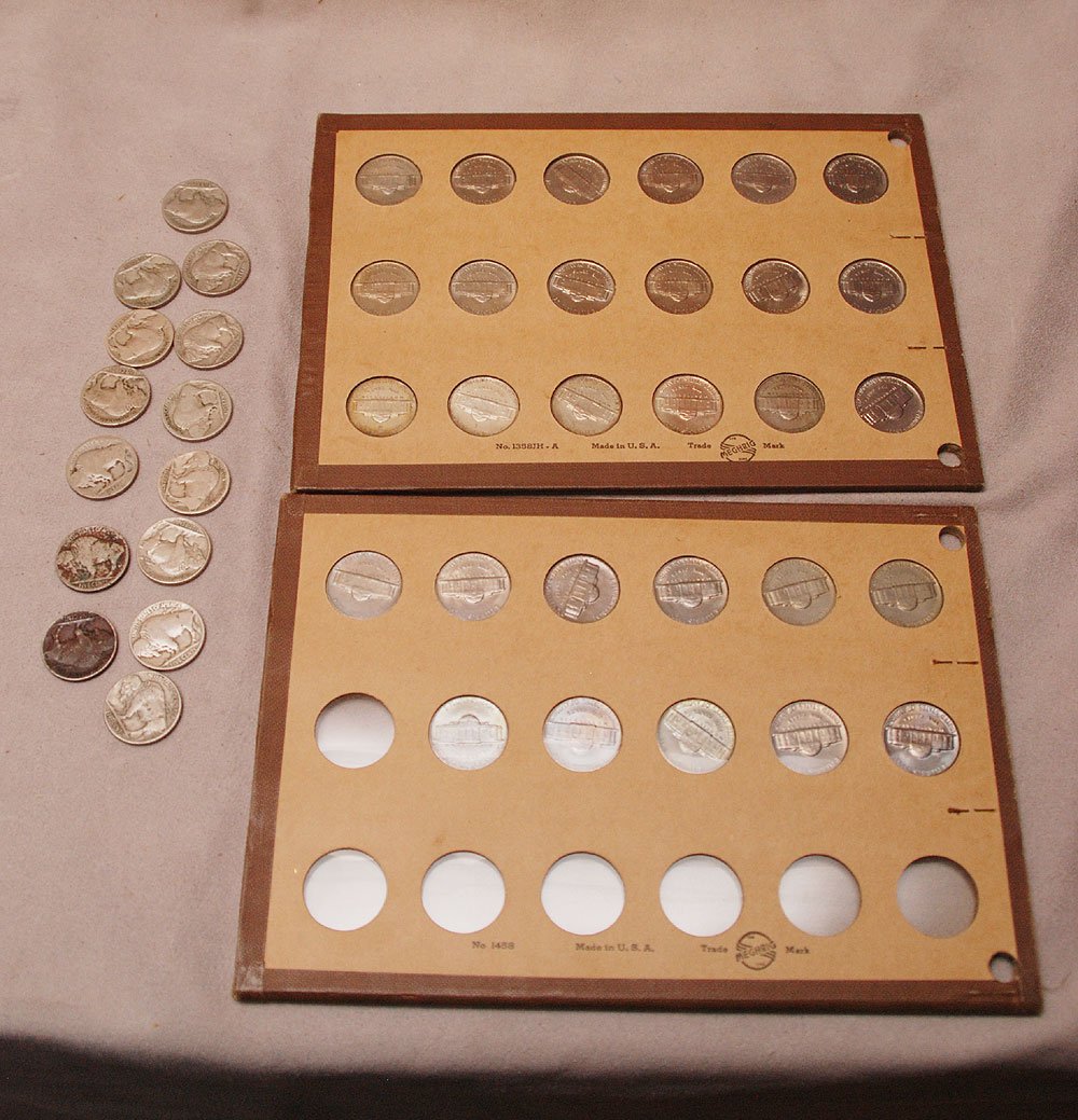 29 nickels (1938-1972), 13 Buffalo heads (dated 29, 35, - 3