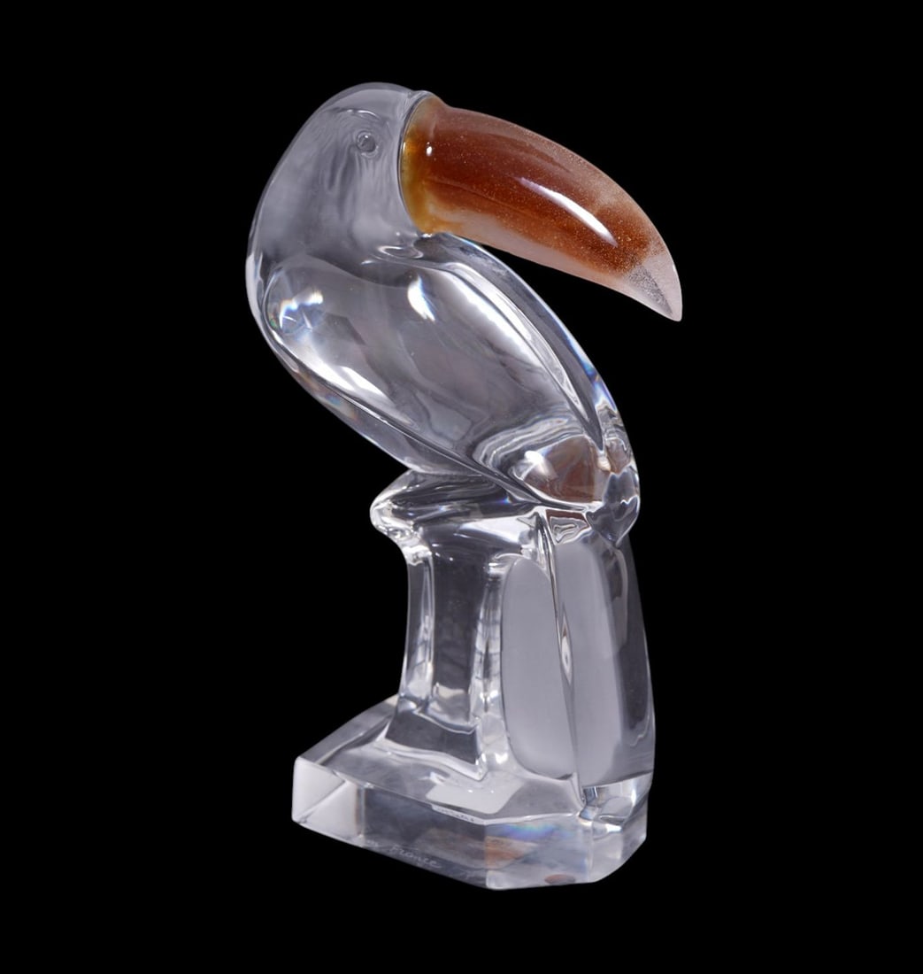Daum France Crystal Toucan Bird, Crystal Body with Pate De Verre Amber Beak, Signed Daum France, 9: Daum France Crystal Toucan Bird, Crystal Body with Pate De Verre Amber Beak, Signed Daum France, 9 1/2"h x 6"w x 4"d