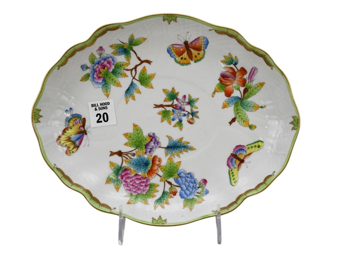 Herend Porcelain Dish, Queen Victoria Pattern, 1 /14"h x 10" x 8 1/4" (1 of 4)