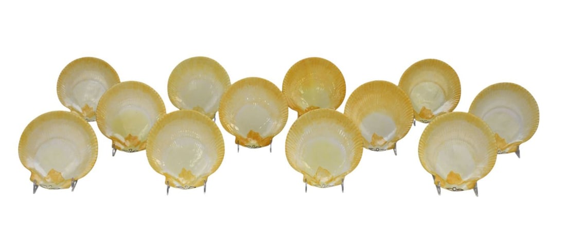 12 Vintage Porcelain Dodie Thayer Yellow Scallop Shell Shaped Plates (6"dia) 9 impressed Dodie (1 of 16)