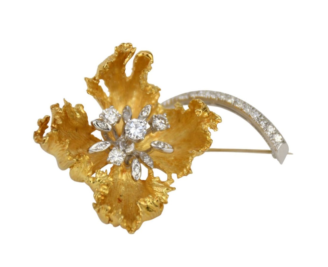 18K Yellow Gold Diamond Brooch. 2" x 1.5" wt. 22.3 grams Center Diamond .33 Si I-II GH: 18K Yellow Gold Diamond Brooch. 2" x 1.5" wt. 22.3 grams Center Diamond .33 Si I-II GH