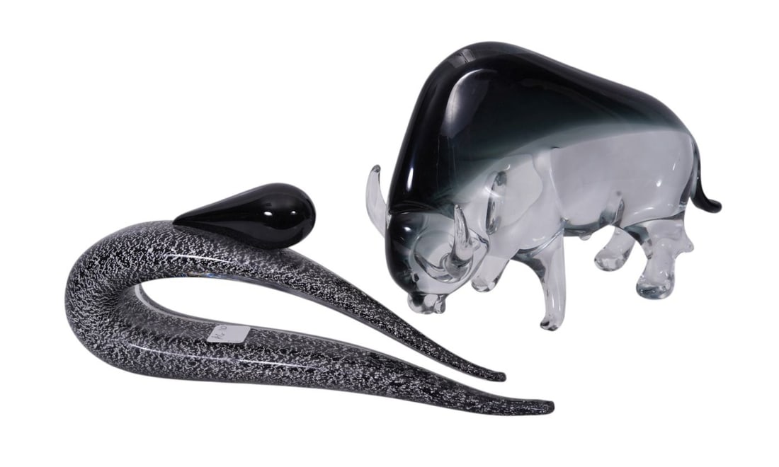 Italian Art Glass Figural Sculpture, Signed Gaufaro (6"H x 13"L) AND Art Glass Bull (9"h x 12"w): Italian Art Glass Figural Sculpture, Signed Gaufaro (6"H x 13"L) AND Art Glass Bull (9"h x 12"w)