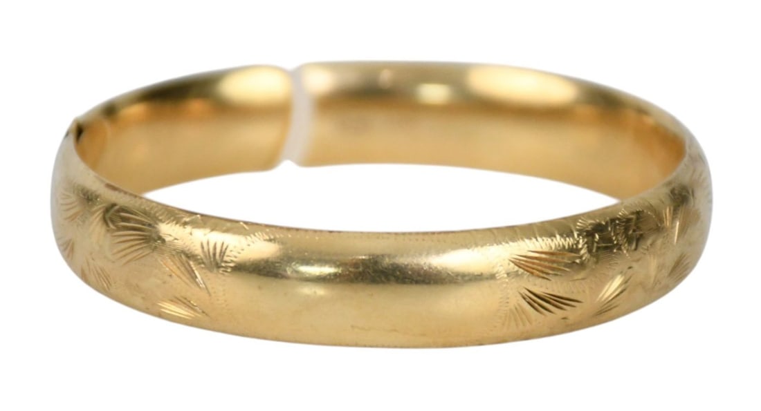 14K Yellow Gold Bangel. Wt. 18.7 grams inner circumference 6.5" *Payment Must Fully Clear Before: 14K Yellow Gold Bangel. Wt. 18.7 grams inner circumference 6.5"*Payment Must Fully Clear Before Item Will Be Released*