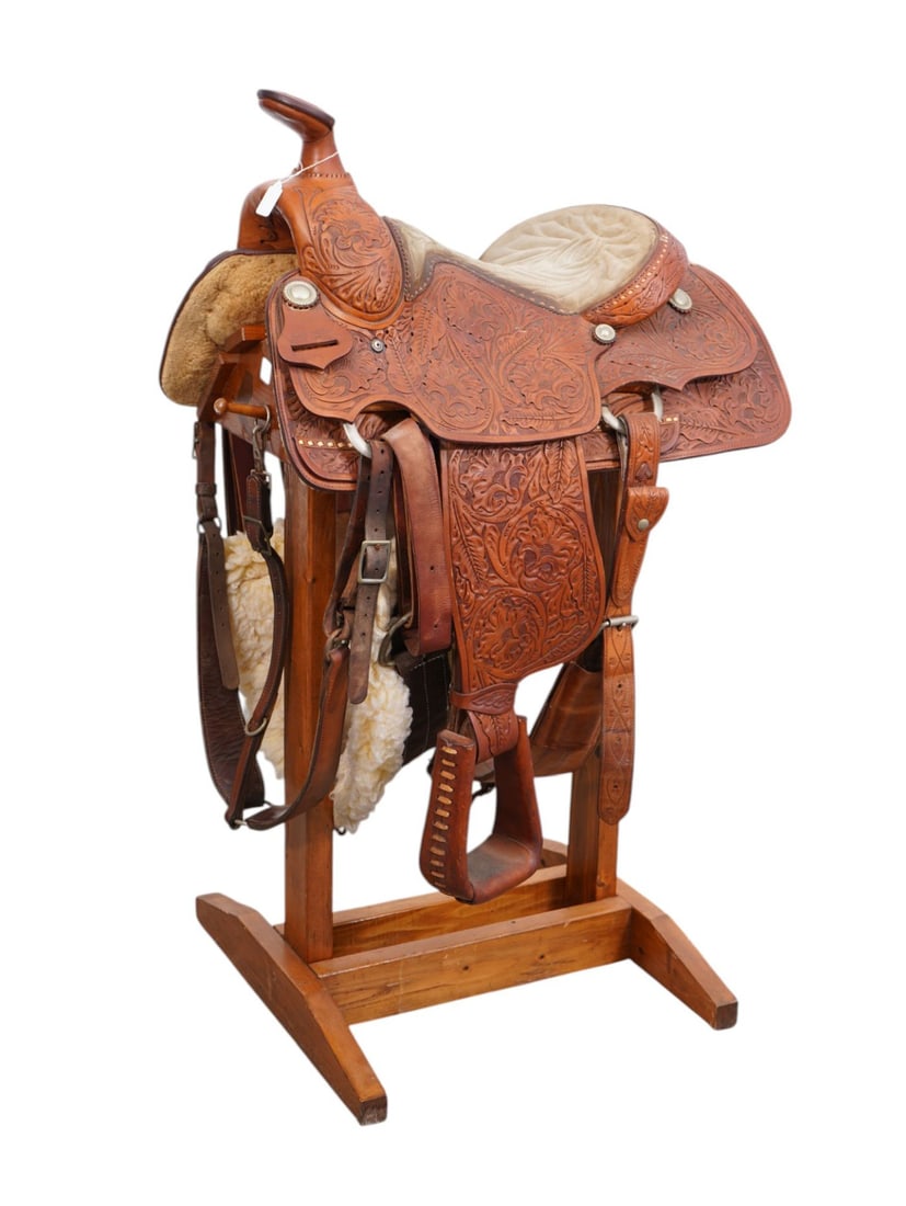 Vintage American Western Saddle, Crafted by Jack Resch Waco Texas, Hand Tooled Leather, Custom Stand (1 of 10)