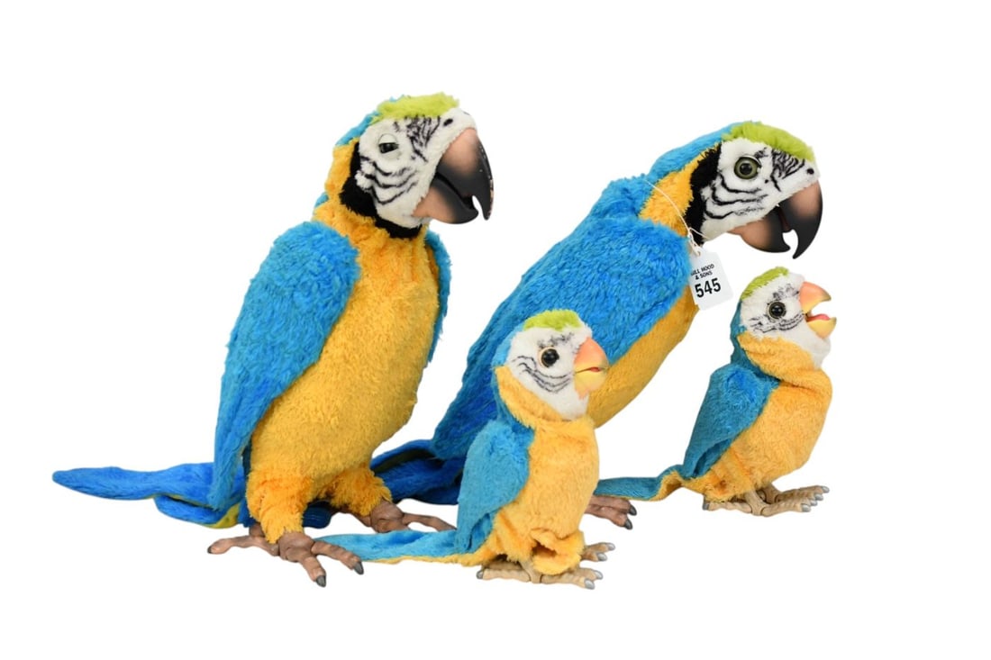 4 Vintage Hasbro Fur Real Friends Squawkers Macaw, 12 1/2"h x 15"d x 5"w (one missing front claw) (1 of 10)