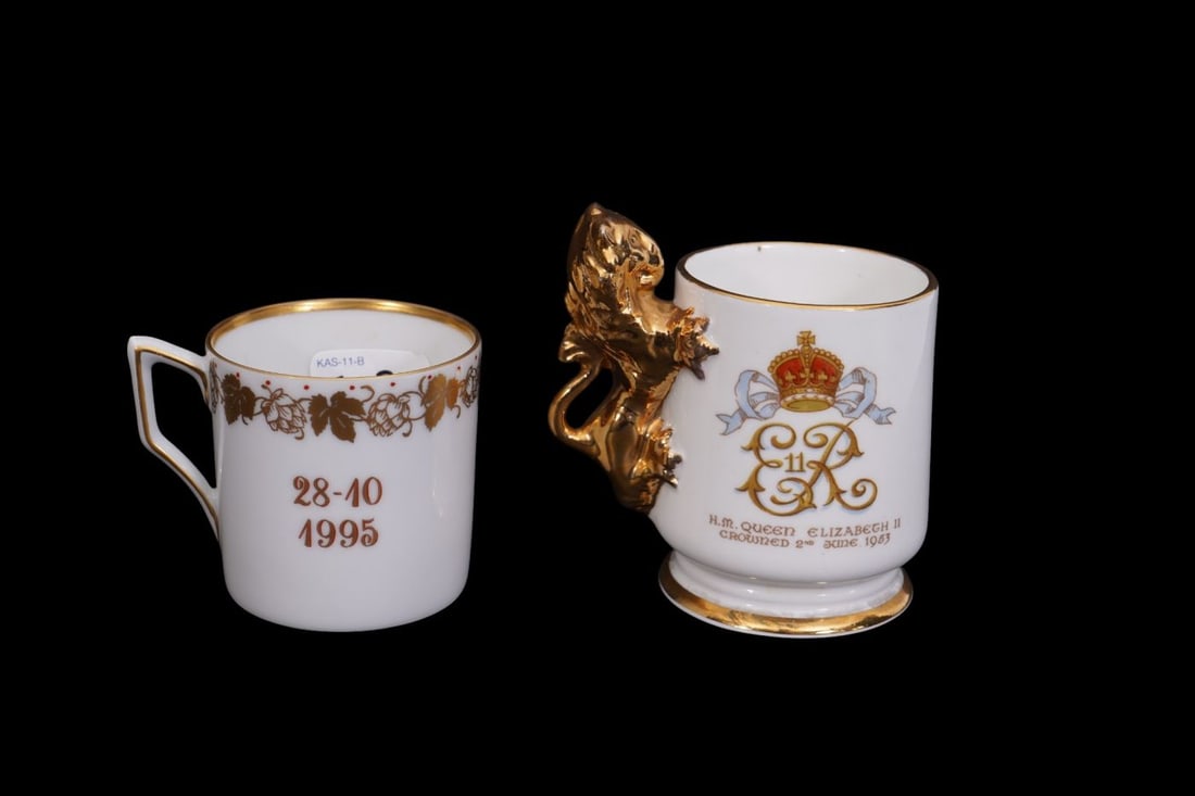 13 Ceramic Assorted Commemorative Monarchy Tablewares - 13