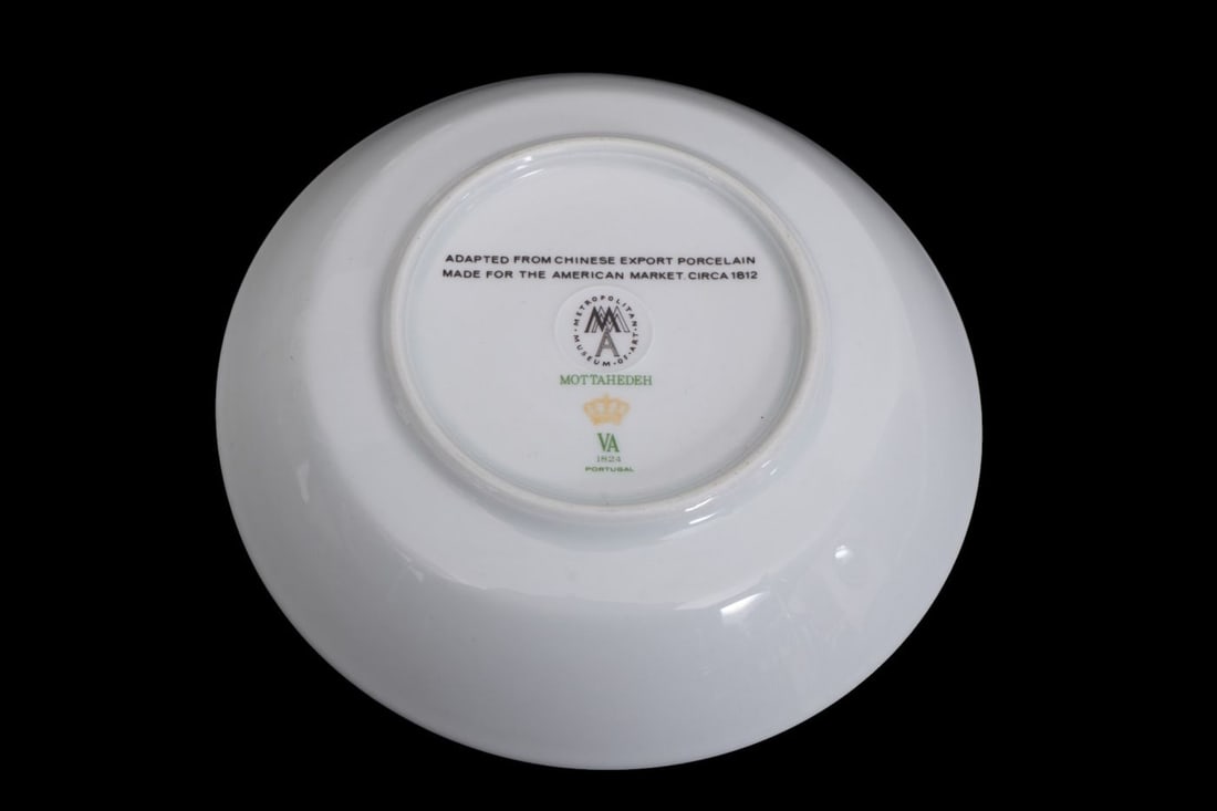 13 Ceramic Assorted Commemorative Monarchy Tablewares - 9