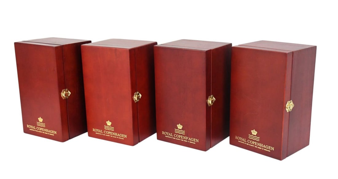 4 Royal Copenhagen Porcelain Figures, Pierrot, Colombina, Pulcinella and Arlicchino, Original Boxes, (1 of 14)
