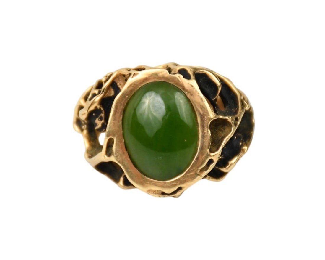 Vintage 14K Yellow Gold Brutalist Style Jade Ring. Size 12.5 wt. 17.9 grams: Vintage 14K Yellow Gold Brutalist Style Jade Ring. Size 12.5 wt. 17.9 grams