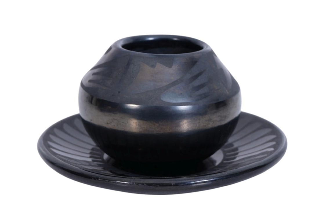 New Mexico Pottery, Maria and Popovi 768, Black on Black Vase (3 1/2"h x 3 1/2"h) AND Plate Signed: New Mexico Pottery, Maria and Popovi 768, Black on Black Vase (3 1/2"h x 3 1/2"h) AND Plate Signed Maria & Saut (6 1/2"dia