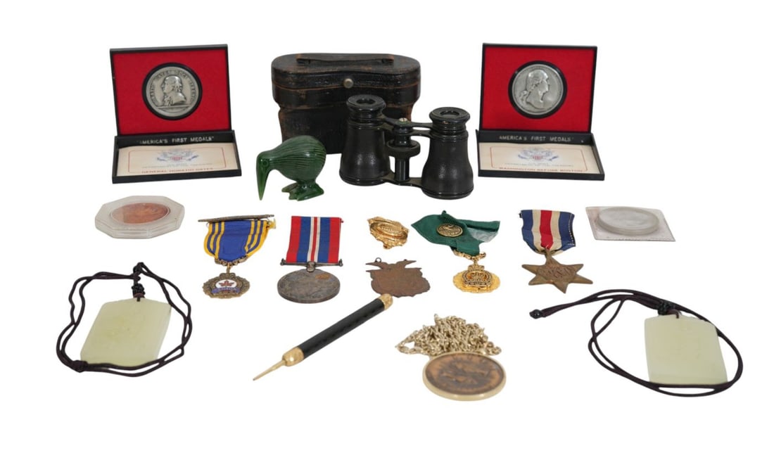 Medallions, Medals & Coin Etc. Lot. Limaire Fabt Opera Glasses, Kiwi Jade carved Bird small chip on (1 of 7)