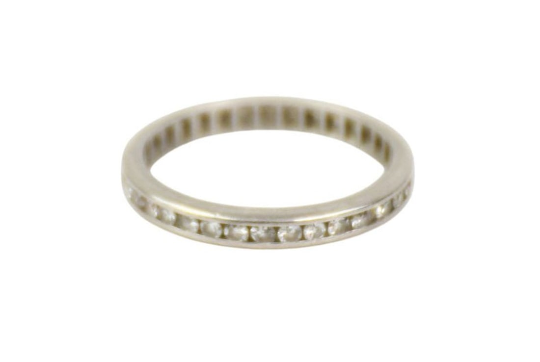 Platinum Eternity Band. Size 7.25 wt. 3.2 grams (1 of 2)