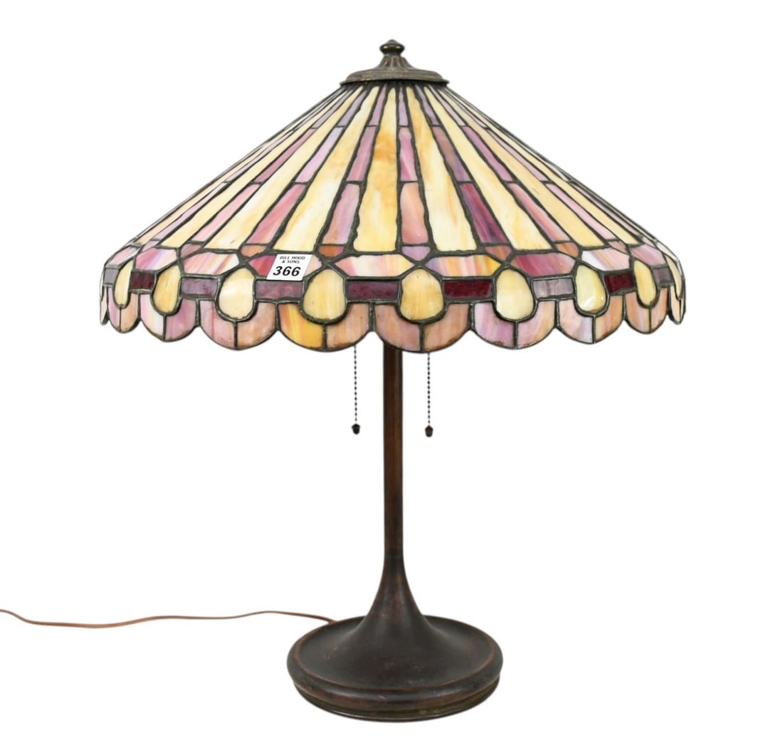 Vintage Art lass Table Lamp, Leaded Carmel and Purple Shade- 19-1/2 in diameter. on Metal Base. (1 of 5)