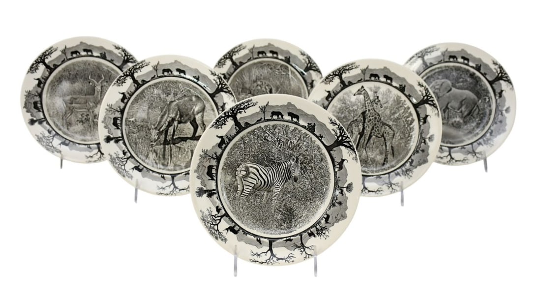 6 Wedgwood Plates, Black on White, Kruger National Park, Assorted Animals, 8 1/4"dia: 6 Wedgwood Plates, Black on White, Kruger National Park, Assorted Animals, 8 1/4"dia