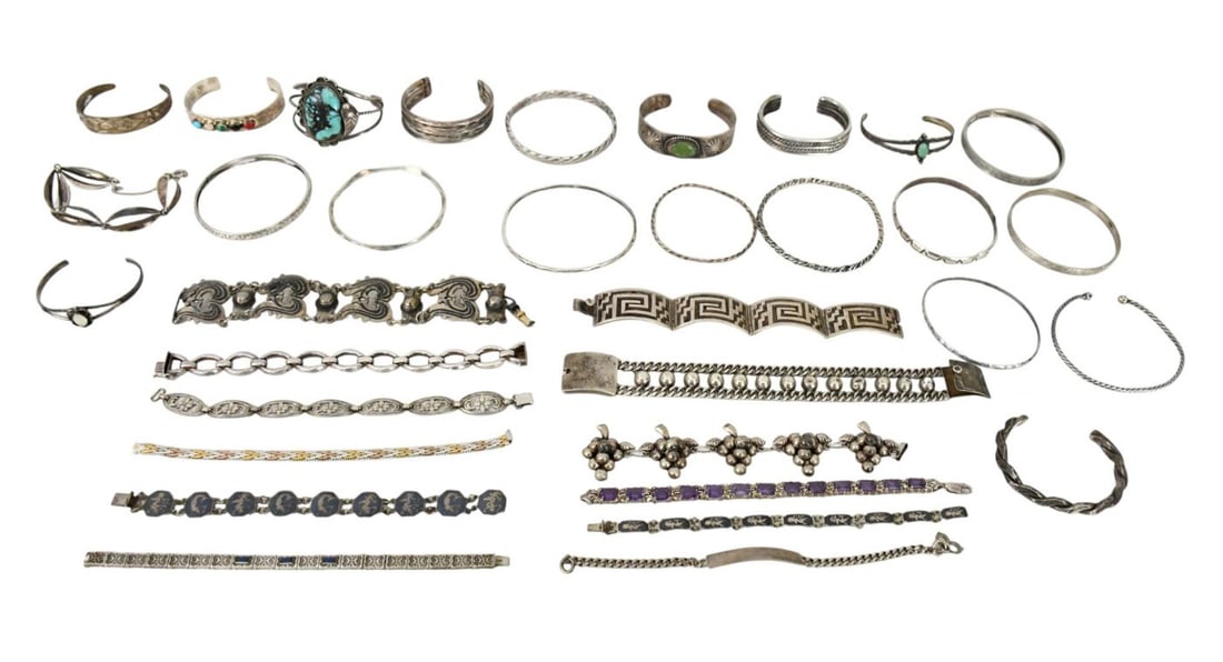 Sterling Silver Bracelet Lot. Wt. 20ozts: Sterling Silver Bracelet Lot. Wt. 20ozts