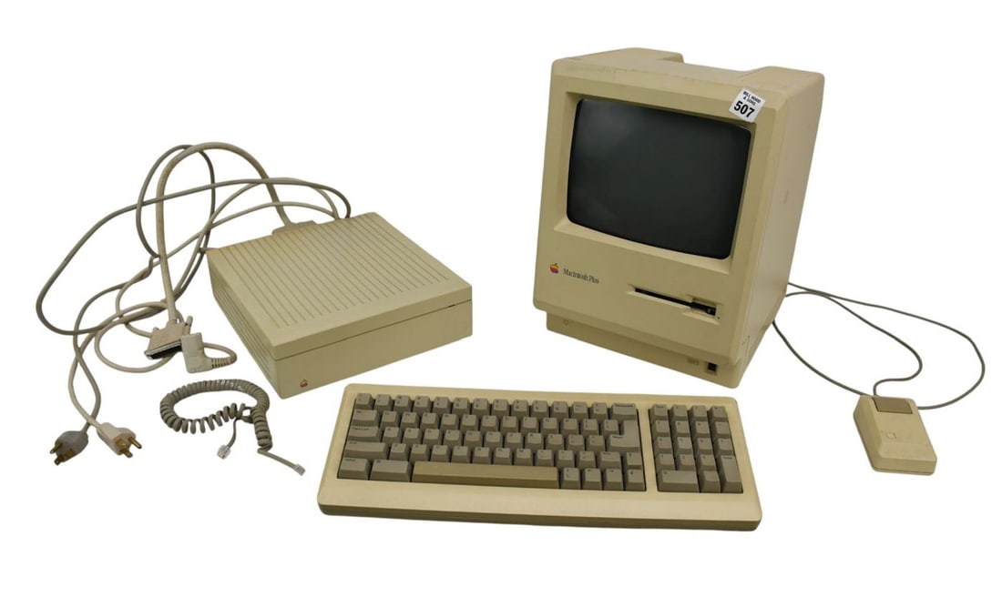 The Macintosh Plus (Model M0001A) Vintage all-in-one personal computer released by Apple Computer on (1 of 12)