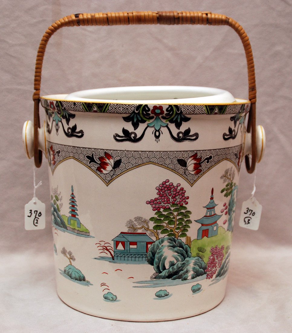 Victorian slop jar with insert and handle, Spode Copela: Victorian slop jar with insert and handle, Spode Copeland T. Gode London, 15"h x 13 1/2"dia (2 cracks)