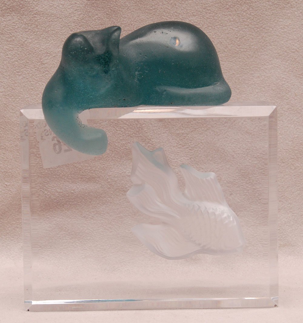 "Daum France" square fish bowl with blue cat lurking,: "Daum France" square fish bowl with blue cat lurking, 5"H x 5"L