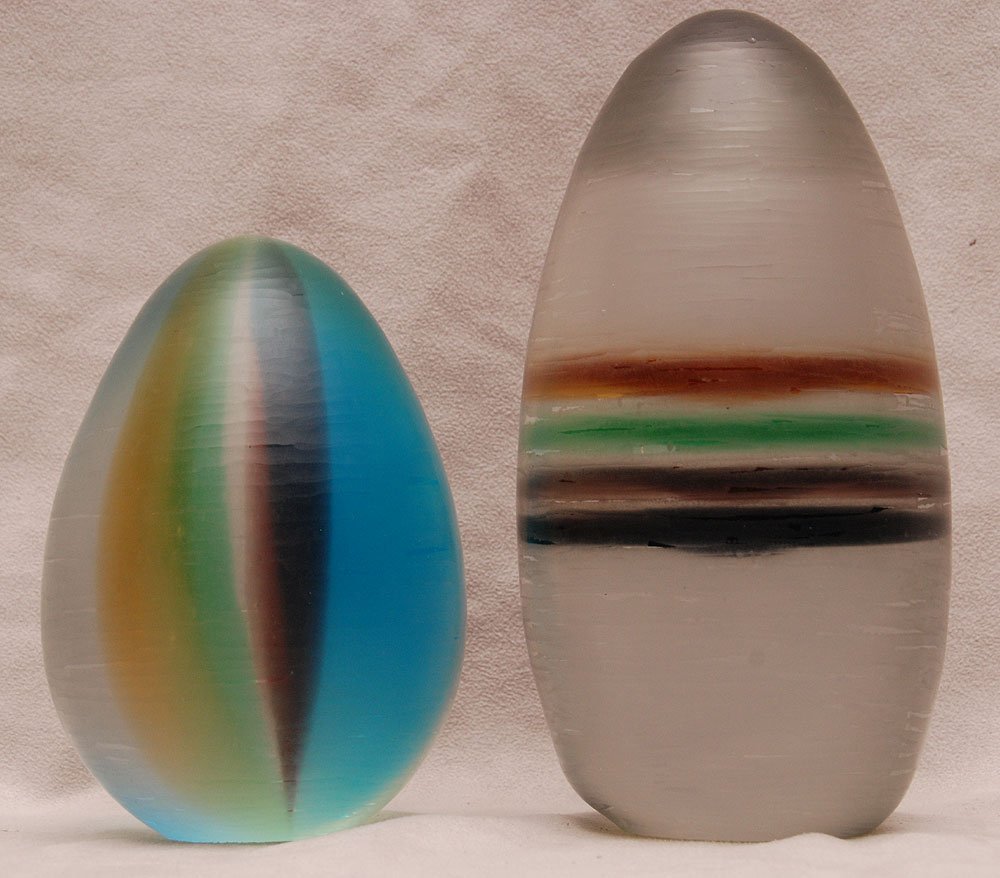 2 art glass egg shape pieces, each etched Venini: 2 art glass egg shape pieces, each etched Venini Italia, 5 1/2"H and 7"h