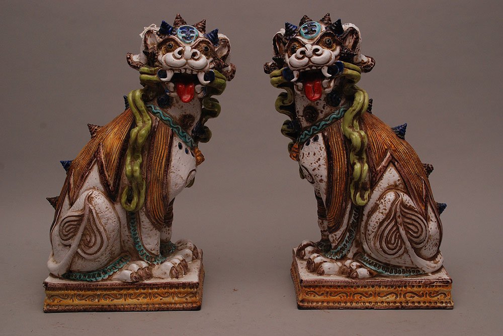 Decorative multi color foo dogs, 28"h x 15"w: Decorative multi color foo dogs, 28"h x 15"w