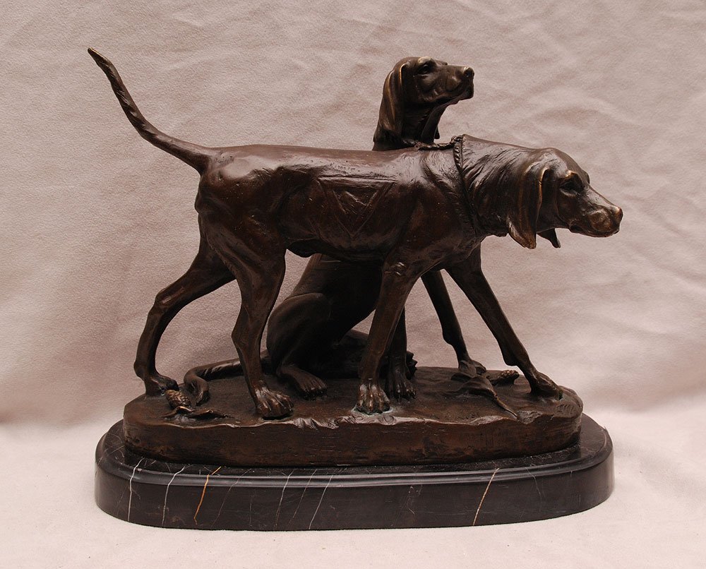 2 bronze bloodhounds on marble base, after A. Cain, 10 : 2 bronze bloodhounds on marble base, after A. Cain, 10 1/2"h x 12"w