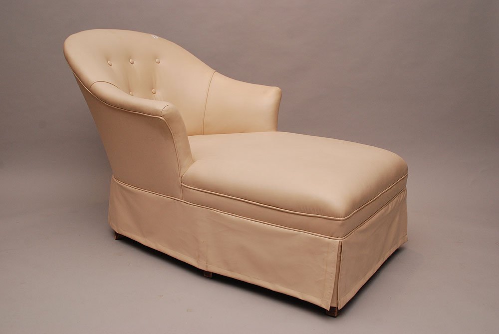Chaise lounge, 18"h x 20"w: Chaise lounge, 18"h x 20"w