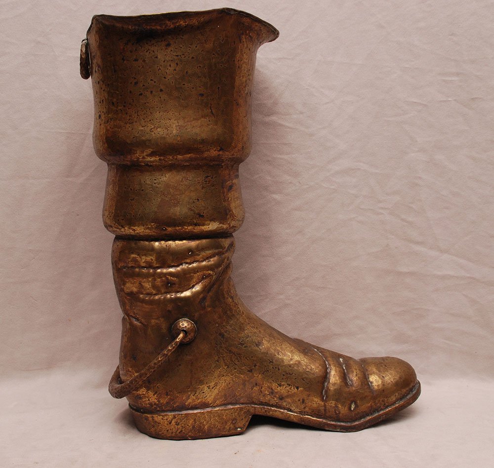 Huge brass boot, Chinese, probably 19th c. advertising: Huge brass boot, Chinese, probably 19th c. advertising piece, 20 1/2"h x 17"w Provenance: came from Florence Italy