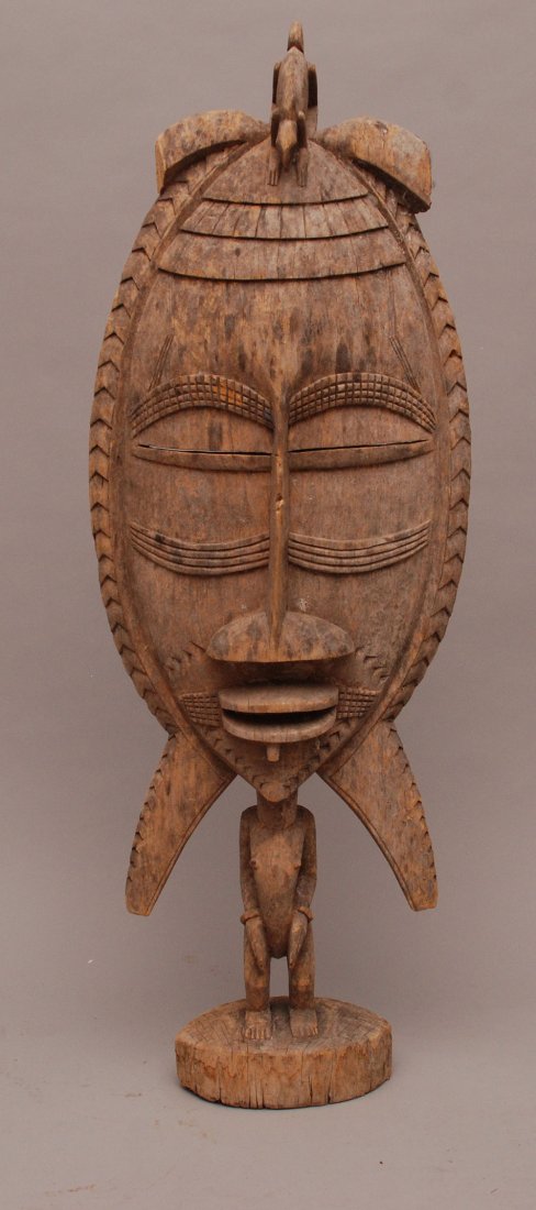 Wood Vintage African Carved Sculpture: Wood Vintage African Carved Sculpture