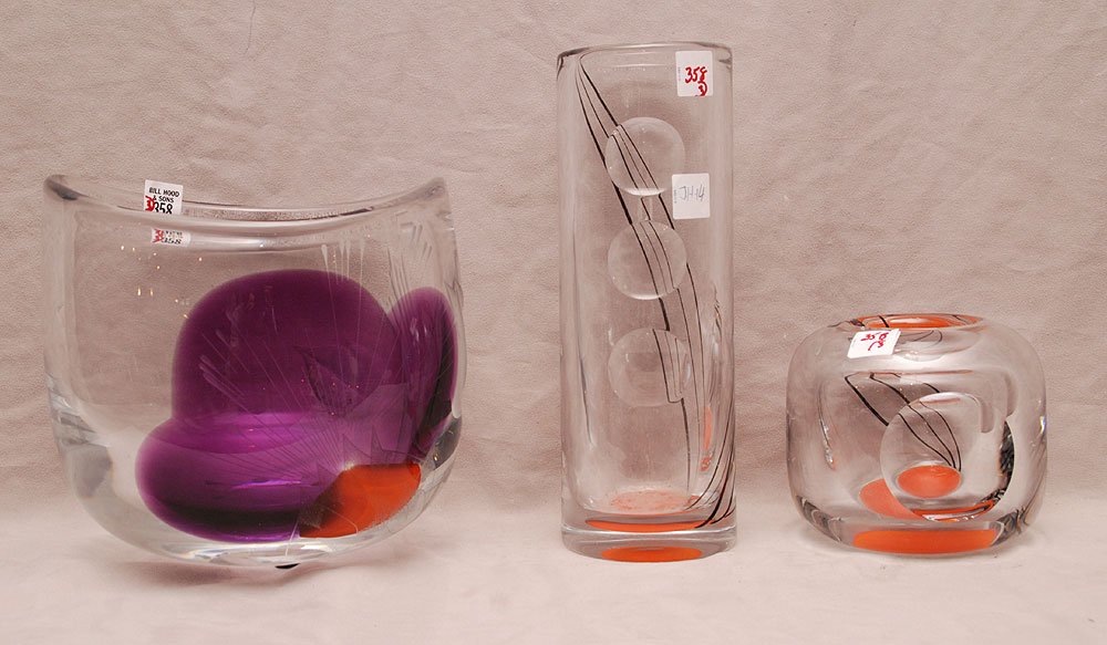 3 modern Orrefors vases, cylindrical, large and small: 3 modern Orrefors vases, cylindrical, large and small bowl shape