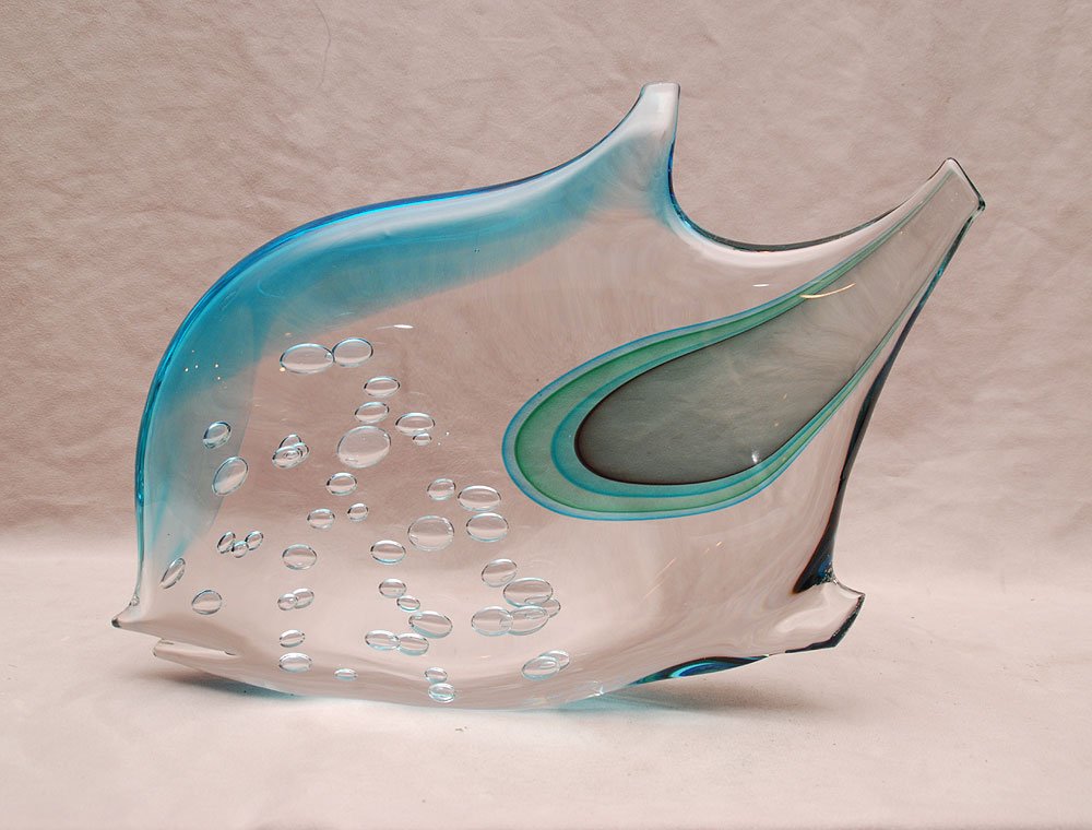 Large Murano fish (10"h x 16 1/2"w), glass bowl (crack): Large Murano fish (10"h x 16 1/2"w), glass bowl (crack) (2 1/2"h) with 11 pieces of colored Murano candy (some chips)