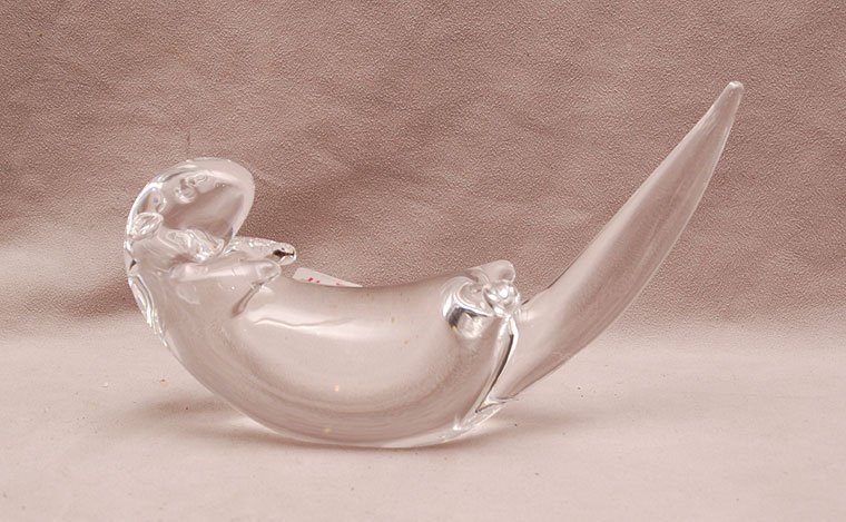 Steuben otter, 5 5/8"h x 8"L: Steuben otter, 5 5/8"h x 8"L