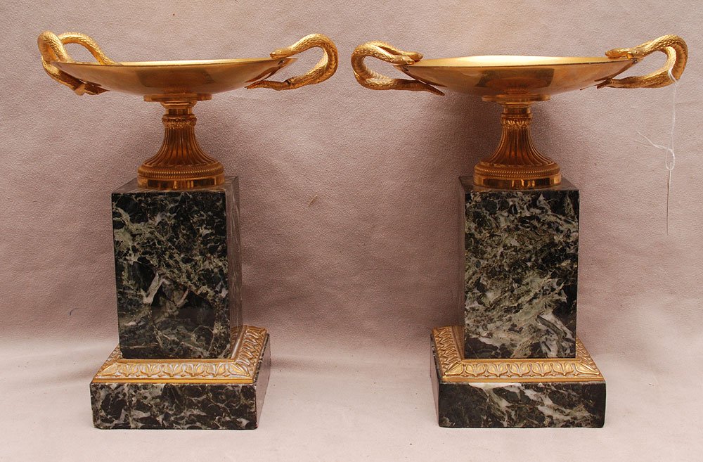 Pair of green marble gilt bronze tazzas, 9 1/8"h x 4"w: Pair of green marble gilt bronze tazzas, 9 1/8"h x 4"w