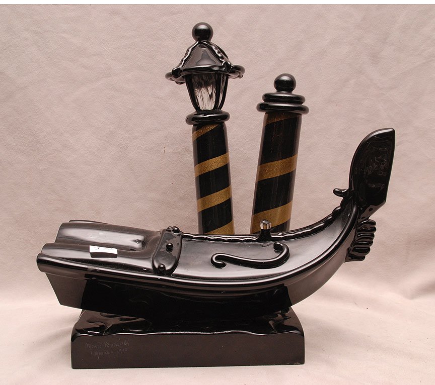Murano black sculpture of Gondola, signed Mario Badioli: Murano black sculpture of Gondola, signed Mario Badioli, 1990