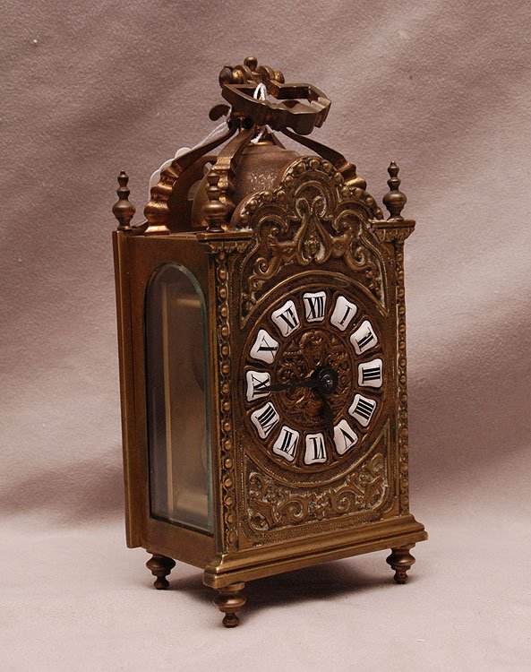 Antique carriage clock, 7 1/2"h x 3 1/2"L: Antique carriage clock, 7 1/2"h x 3 1/2"L