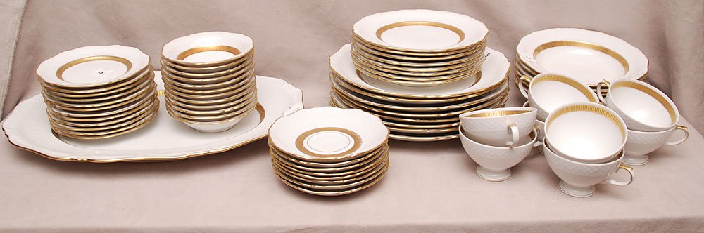 Bavarian china set, white with gold band, "Royal: Bavarian china set, white with gold band, "Royal Heidleberg Winterling", Germany, incl; 8 dinner plates, 8 salad plates, 12 dessert bowls, 12 bread plates, 7 soups, 8 cups, 8 saucers and 1 large platt