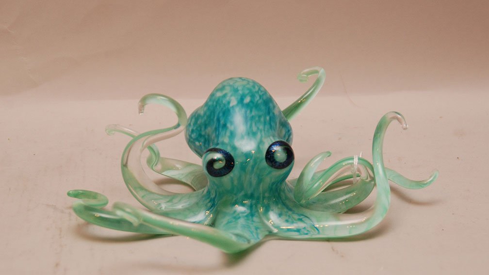 Murano Glass Octopus. Condition: good. Dia. 10": Murano Glass Octopus. Condition: good. Dia. 10"