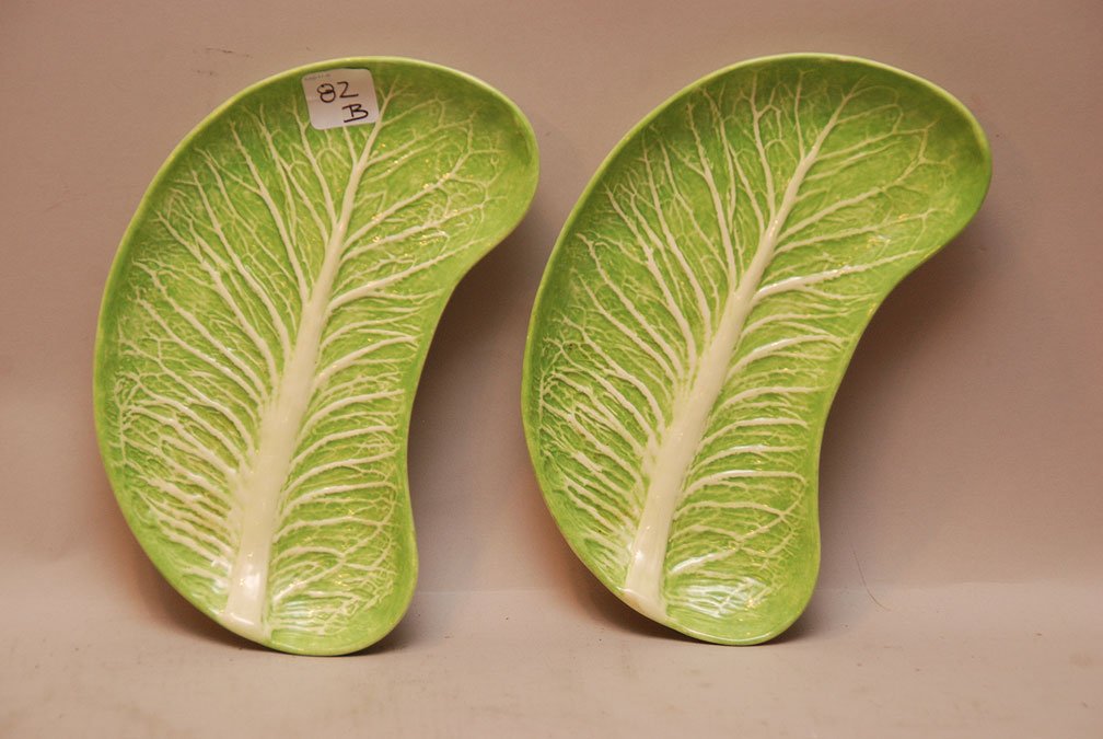 2 bone dishes, signed Dodie Thayer on underside, 8 3/4": 2 bone dishes, signed Dodie Thayer on underside, 8 3/4"dia