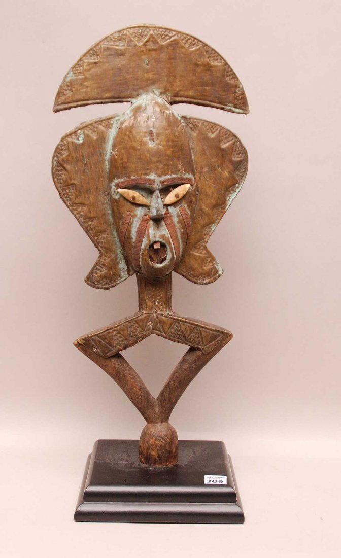 Carved African Reliquary copper on wood Bakota Gabon: Carved African Reliquary copper on wood Bakota Gabon