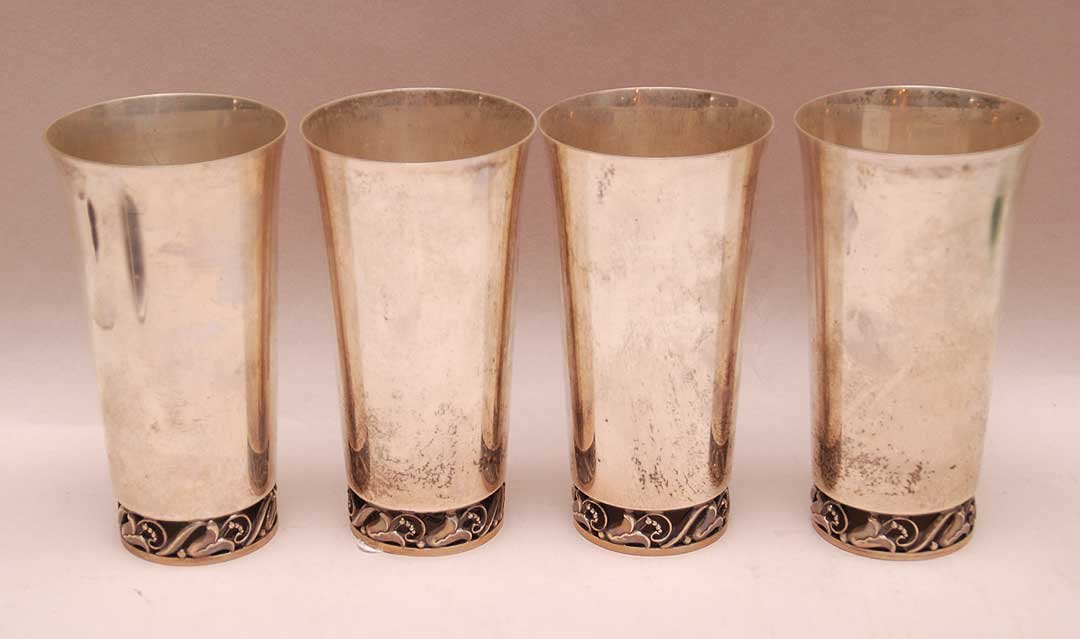 4 International Sterling Cups. Condition: good with: 4 International Sterling Cups. Condition: good with minor normal wear. Ht. 4" 24oz. Troy.