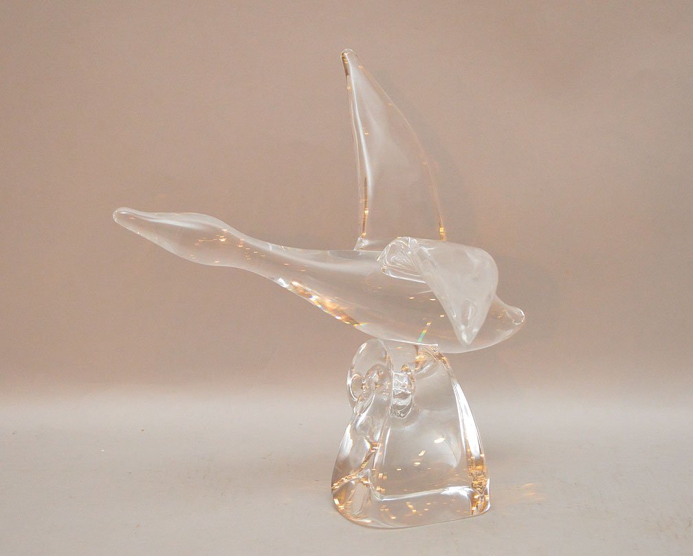 Steuben bird, 10"h x 10"w (1 of 4)